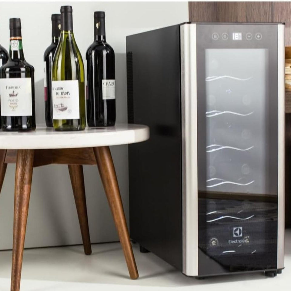 Adega de Vinho Electrolux ACB12 Climatizada Bivolt