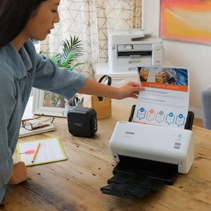 Scanner De Mesa Brother Ads-3100 Branco Bivolt