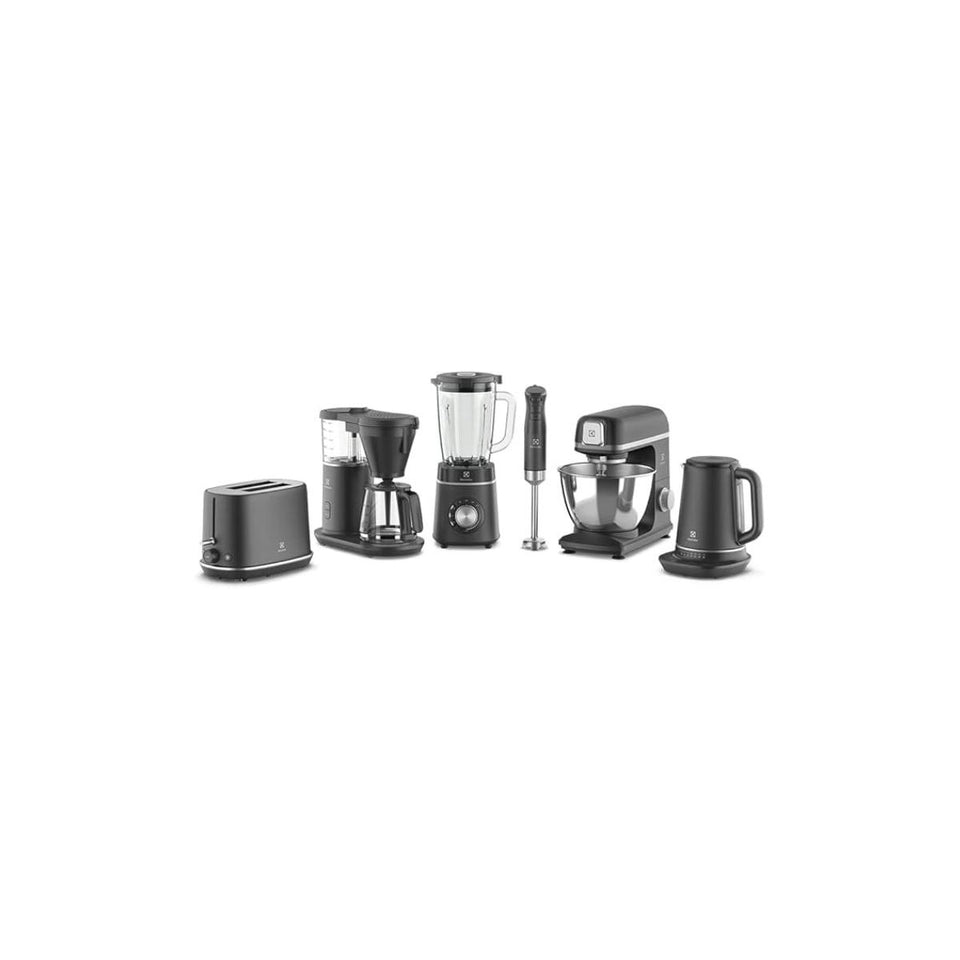 Cafeteira Elétrica Electrolux CMP70 Preta 127V